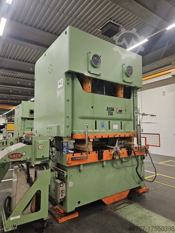 Excentrický lis AIDA NC2-250, 250 tun AIDA NC1-250 250ton