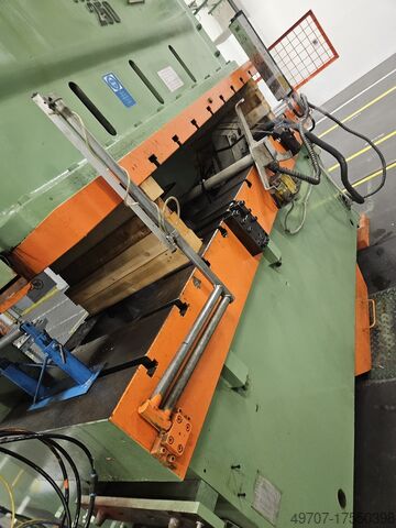 Excentrický lis AIDA NC2-250, 250 tun AIDA NC1-250 250ton