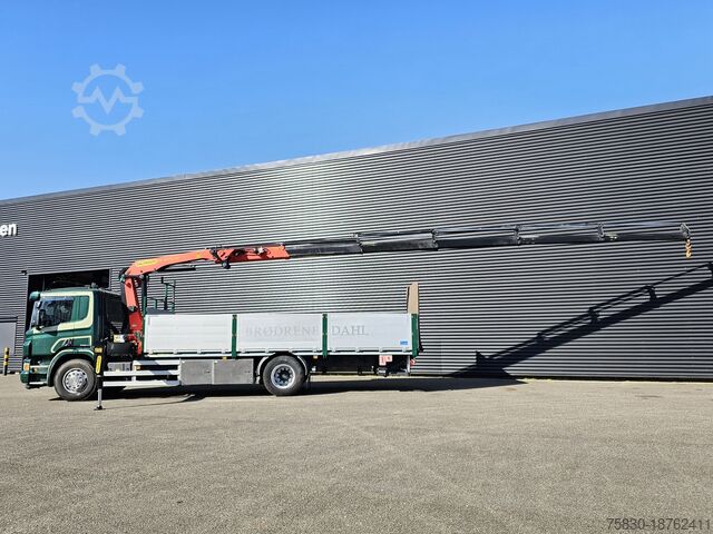 Vrachtwagen met kraan Scania P320 4x2 / PALFINGER PK14002 / CRANE/KRAN