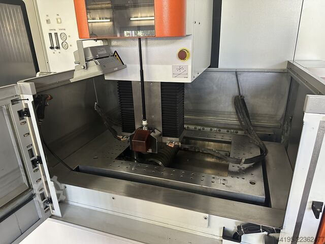Elettroerosione a filo GF AgieCharmilles CUT 30P