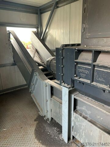 Vierassige shredder UNTHA RS-30