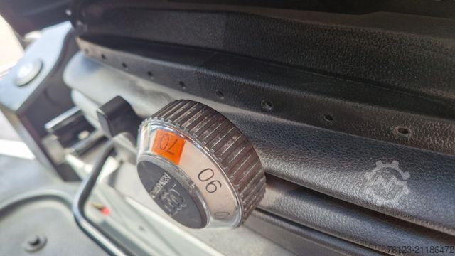 Autobús urbano MERCEDES-BENZ Heckniederflur Sprinter 517 / 4 er Bestuhlung