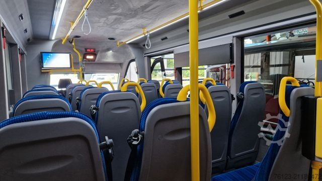 Autobús urbano MERCEDES-BENZ Heckniederflur Sprinter 517 / 4 er Bestuhlung