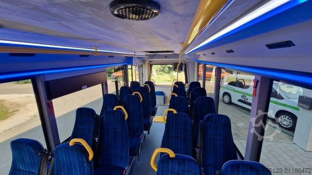 Autobús urbano MERCEDES-BENZ Heckniederflur Sprinter 517 / 4 er Bestuhlung