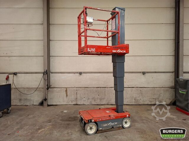 Hefplatform Skyjack SJ16
