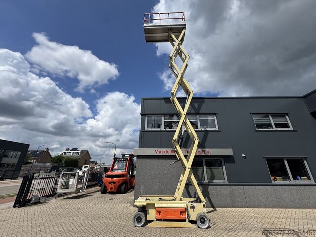 JLG 3246ES Electric Scissor Lift / Work Platform / Scissor, 12m working height, Year 2011 JLG 3246ES SchaarHoogwerker / Arbeitsbuhne / Sciccor 12M werkhoogte Elektrisch 2011