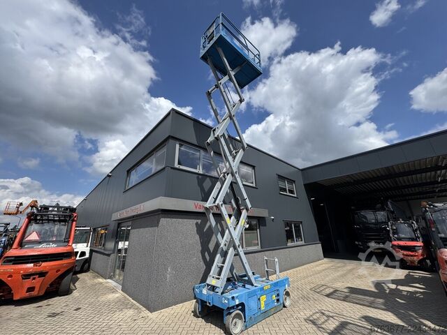  GENIE GS - 2646  SchaarHoogwerker / Arbeitsbuhne / Sciccor 10M werkhoogte Elektrisch 2009
