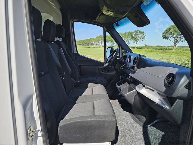 Walizka MERCEDES-BENZ SPRINTER 515 Bakwagen Laadklep!