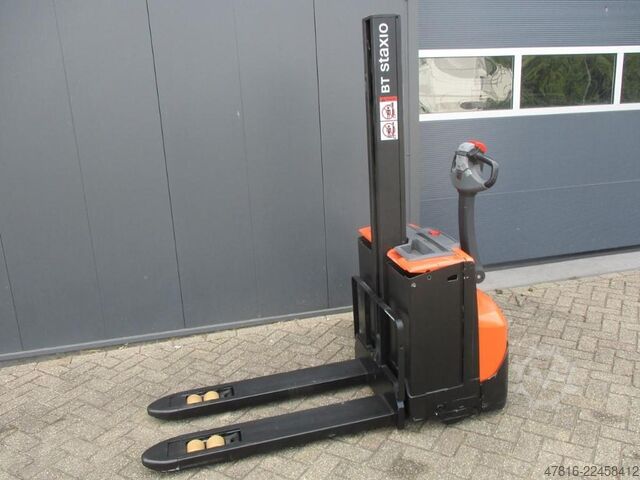 Hoogheffende palletwagen BT SWE 080L