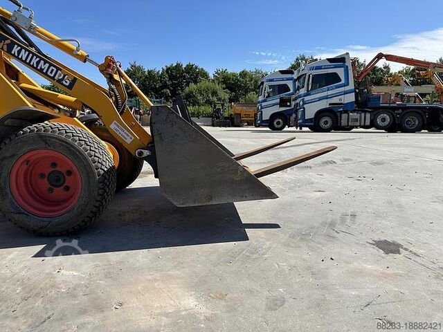 Lader Knikmops KM100