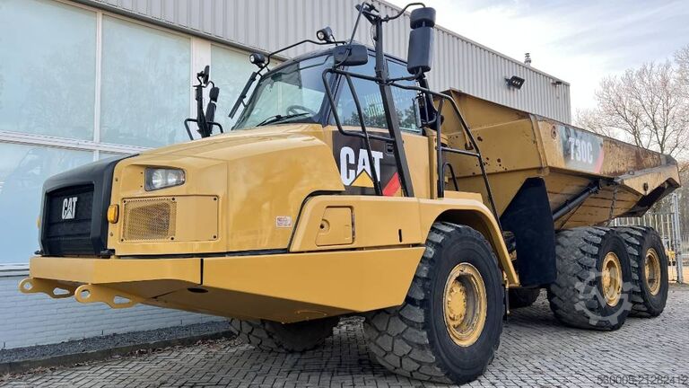 Dumper CAT 730 C2      2017