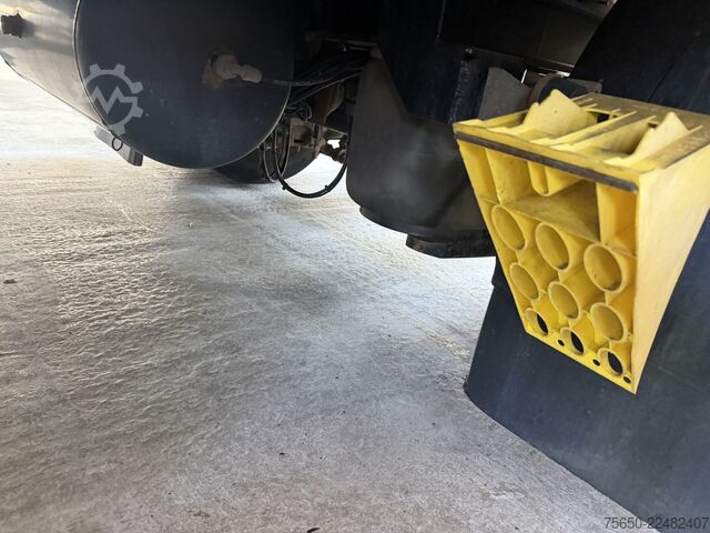 Low loader trailer Hüffermann ISA  2 Achs Abrollanhänger- Tieflader
