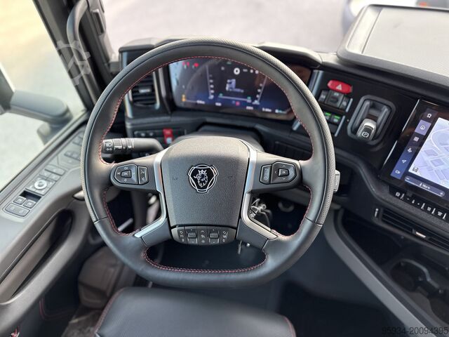 Szabványos közúti nyergesvontató SCANIA 660 S V8 **FULL PNEUMATIC 4+2