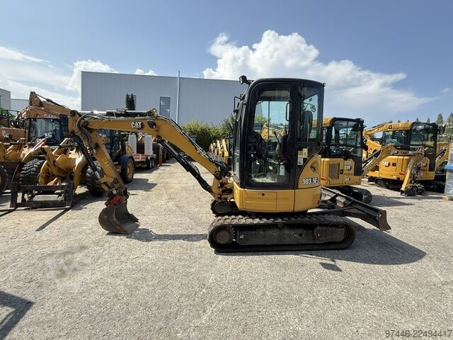 Mobiele graafmachine Caterpillar 303.5 CR