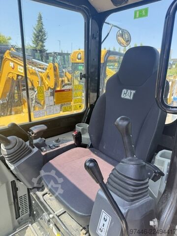 Mobiele graafmachine Caterpillar 303.5 CR