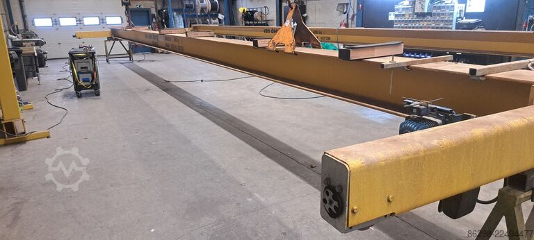 Enkeltbærende traverskran Demag 15.124mm x 1.000 kg
