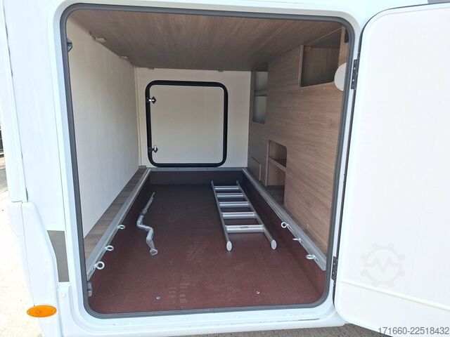 Polointegrovaný obytný vůz CARADO pro+ T 338 Automatik, Combi 6E, Hubbett