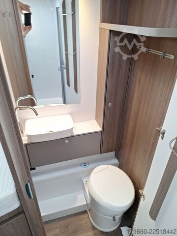 Semi-integrated camper CARADO pro+ T 457 Safety, TV/SAT-Paket, Combi 6 E