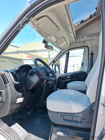 Semi-integrated camper CARADO pro+ T 448 Hubbett*TV-Paket*Automatik