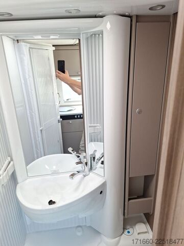 Alcove camper CARADO pro A 132  AUTOMATIK, SAT+TV, NAVI+RFK, MARKISE