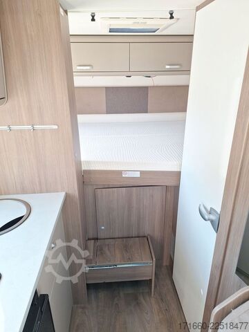 Alcove camper CARADO pro A 132  AUTOMATIK, SAT+TV, NAVI+RFK, MARKISE
