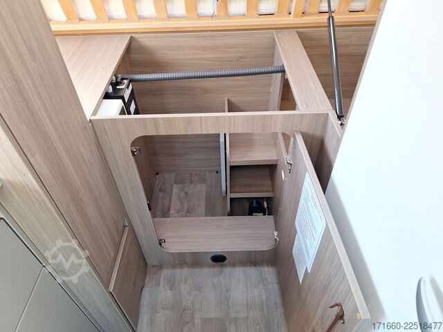 Alcove camper CARADO pro A 132  AUTOMATIK, SAT+TV, NAVI+RFK, MARKISE