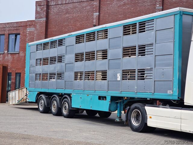 Μεταφορά βοοειδών Lecitrailer Guiton livestock trailer 3 deck - Loadlift - St...