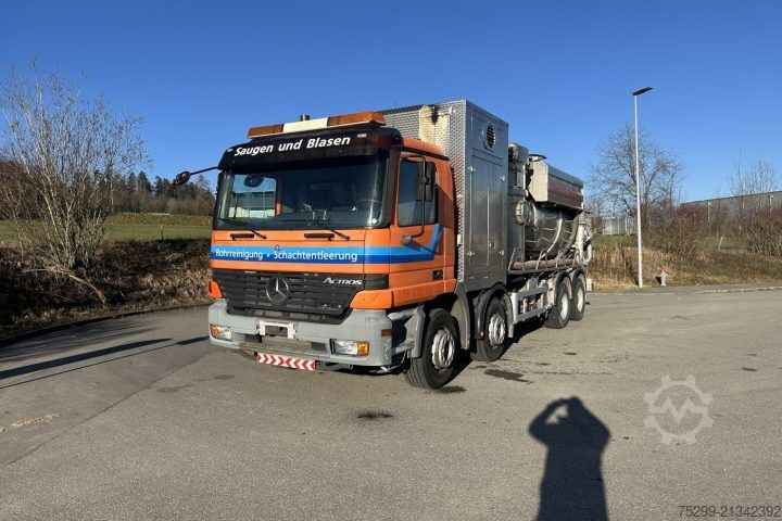 Speciallastbil Mercedes-Benz Actros 3243 8x4 Trockensauger / Swiss-Vehicle