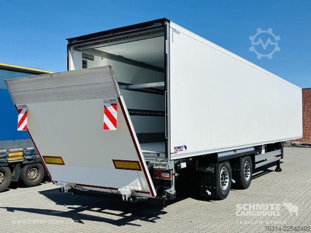 Semiremorcă frigorifică Schmitz Cargobull Tiefkühler Standard Ladebordwand