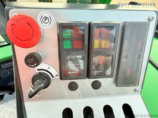 4 Way Forklift Combilift C4000CB TRIPLEX 5200MM FREE-LIFT TOP 1