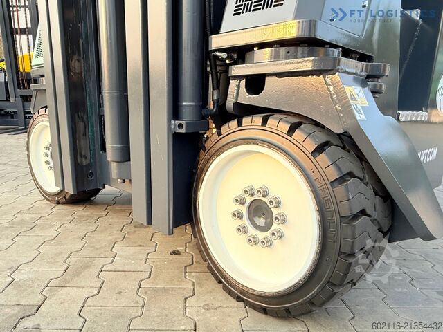 4 Way Forklift Combilift C4000CB TRIPLEX 5200MM FREE-LIFT TOP 1