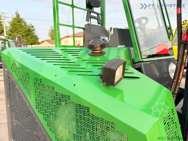 4 Way Forklift Combilift C4000CB TRIPLEX 5200MM FREE-LIFT TOP 1