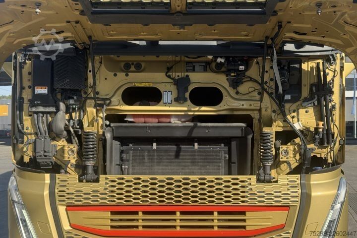 Standard SZM Volvo FH Electric 6x4 / Swiss-Vehicle