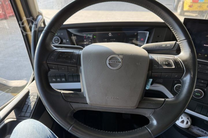 Standard SZM Volvo FH Electric 6x4 / Swiss-Vehicle