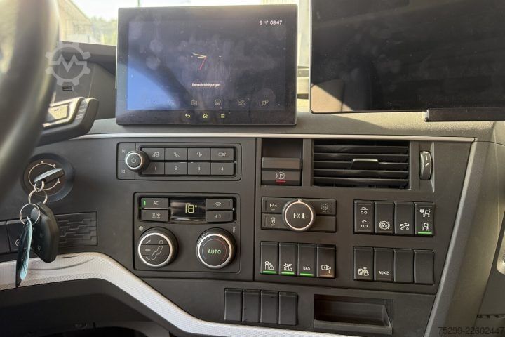 Standard SZM Volvo FH Electric 6x4 / Swiss-Vehicle