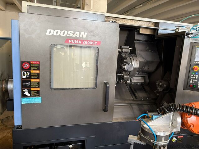 Centro CNC di tornitura e fresatura DOOSAN PUMA 2600SY