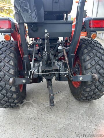 Kompakt traktor Kubota L1-382 (5278)