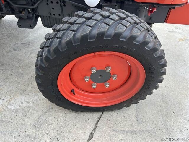 Kompakt traktor Kubota L1-382 (5278)