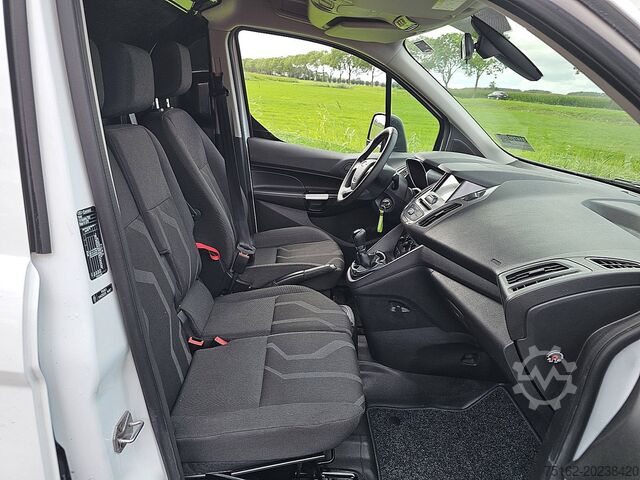 Walizka FORD TRANSIT CONNECT L1 Navi 3-Zits Euro6