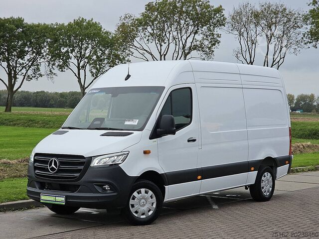 Bestelauto MERCEDES-BENZ SPRINTER 317 L2H2 LED Mbux Navi