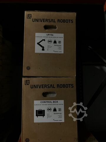 Industrial robot Universal Robots ur10e
