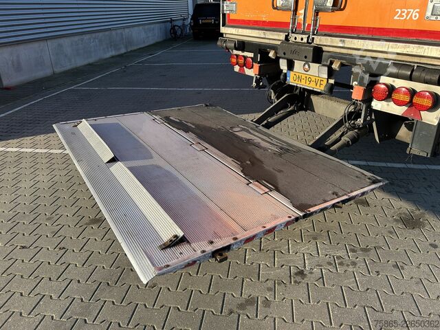 Trasporto refrigerato/congelato Schmitz Cargobull / SOR Iberica / Carrier Vector 1550 / Frigo Box...