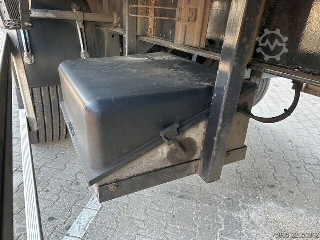 Trasporto refrigerato/congelato Schmitz Cargobull / SOR Iberica / Carrier Vector 1550 / Frigo Box...