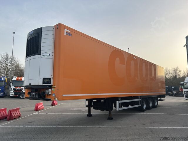 Kølet/frosset transport Schmitz Cargobull / SOR Iberica / Carrier Vector 1550 / Frigo Box...