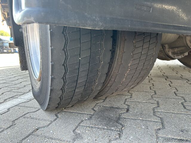 Maleta DAF LF 230 FA / 12 Ton / 246 dkm / Navi / Box / Laa...