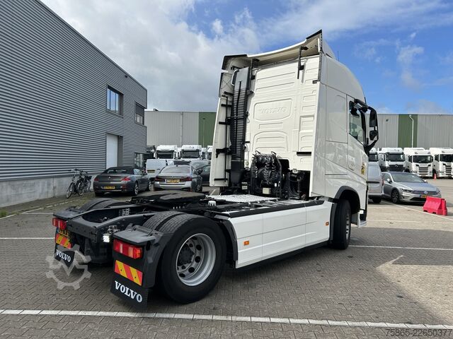 Estándar-SZM Volvo FH 420 Globetrotter / 854 dkm / Night AC/ VEB+ ...