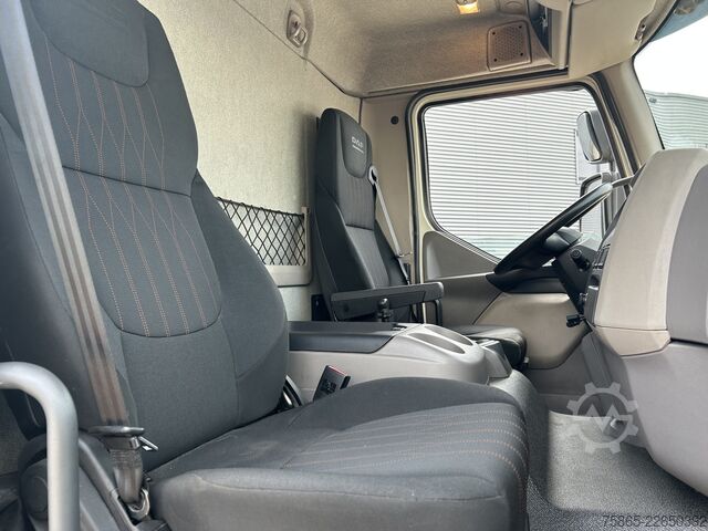 Maleta DAF LF 230 FA / 12 Ton / Tacho V2 / Navi - Camera /...
