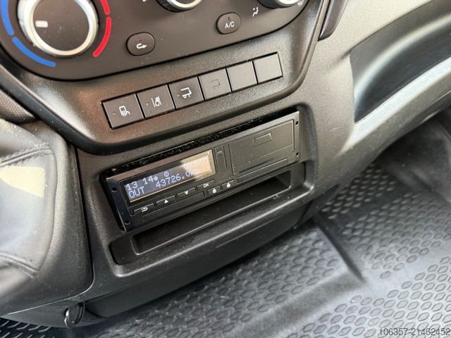 Dobozos furgon IVECO Daily 70C18A8/P,Hi-Matic,Klima,Luftfed.,LBW.1000