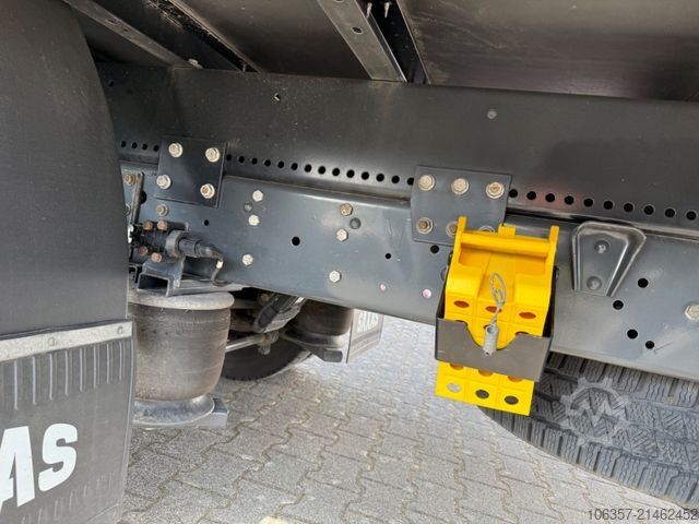 Dobozos furgon IVECO Daily 70C18A8/P,Hi-Matic,Klima,Luftfed.,LBW.1000