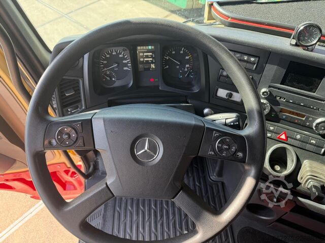 Carico pesante Mercedes-Benz Actros 4163